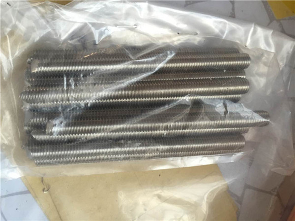 עוגן נירוסטה aisi316 a4 להרכבה לקיר