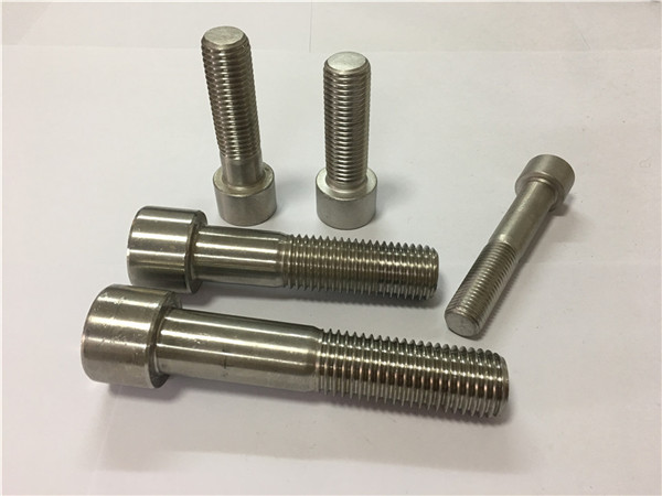 hastelloy c-276 (2.4819) ברגים עם כובע ראש שקע din912